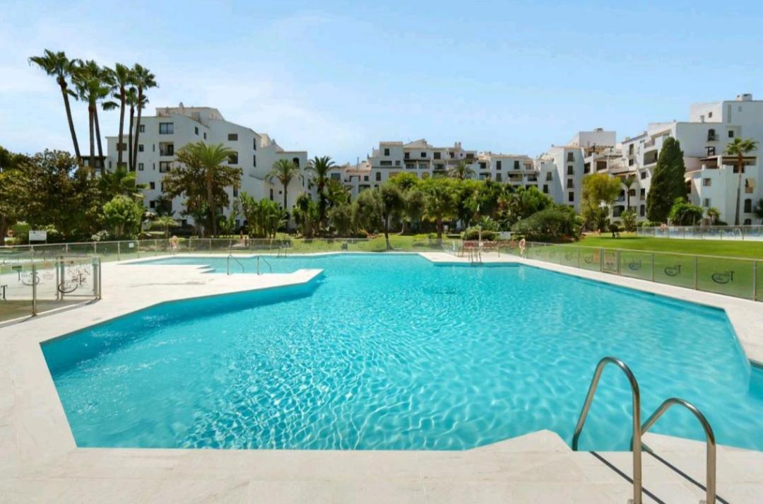 Oasis With 2 Bedrooms In Jardines Del Puerto * Marbella