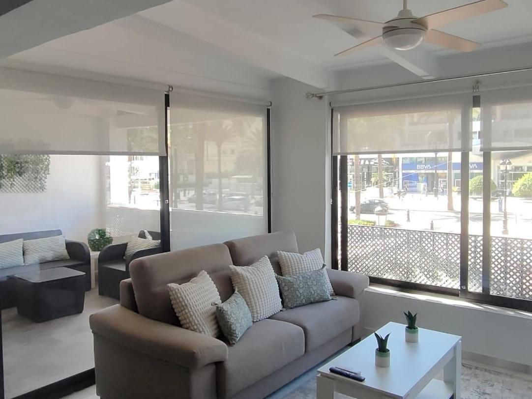 Oasis With 2 Bedrooms In Jardines Del Puerto Apartment Marbella