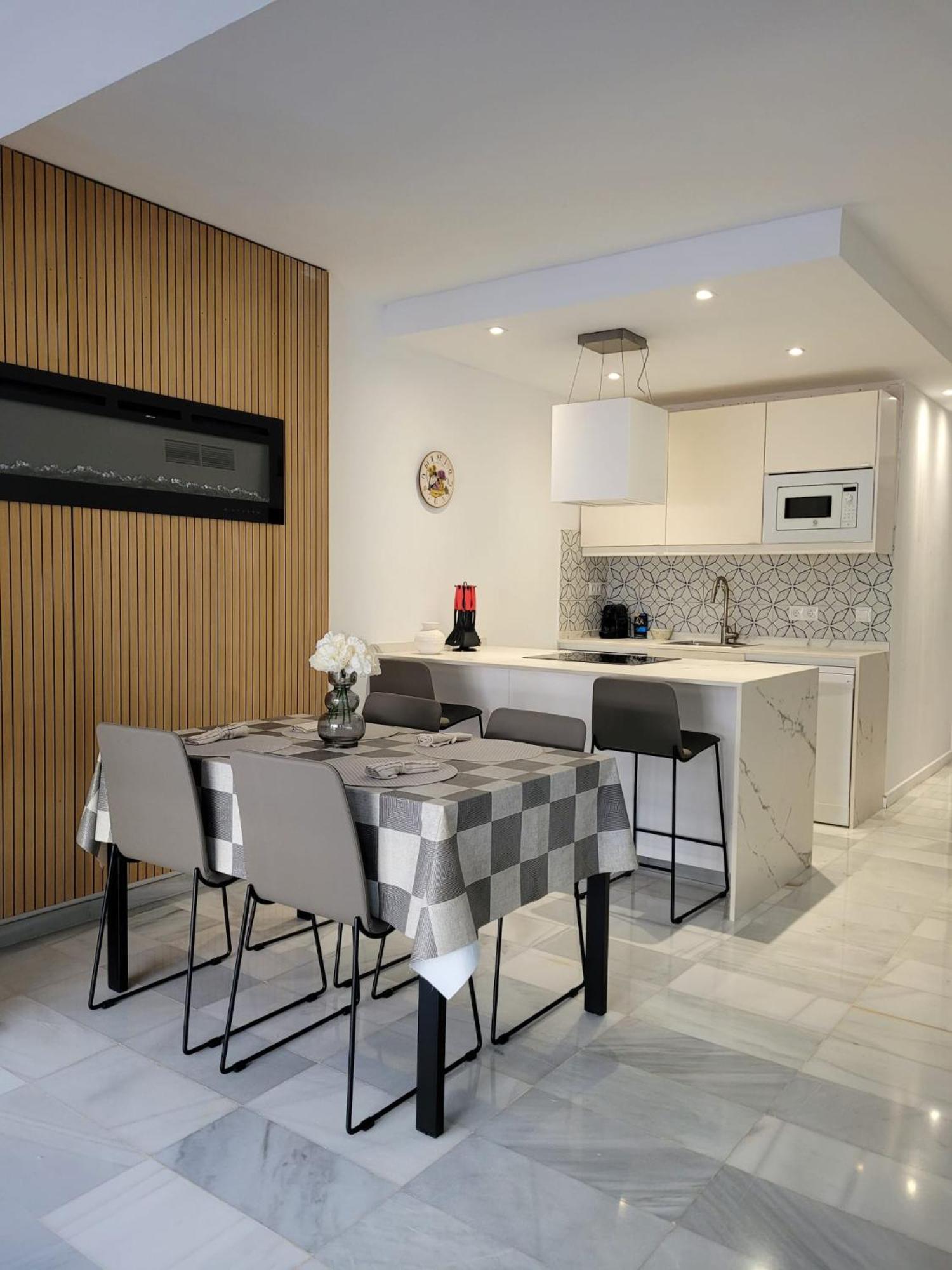 Oasis With 2 Bedrooms In Jardines Del Puerto *